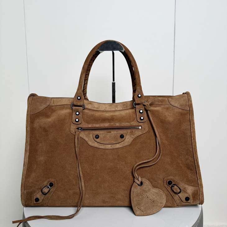 Picture of Balenciaga Handbags _SKUfw220372902fw